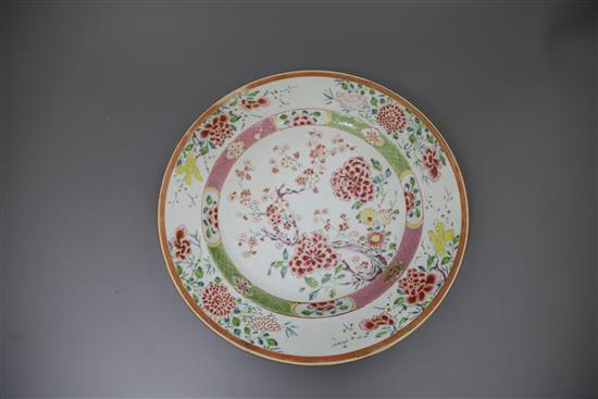 A Chinese export famille rose dish, Yongzheng period, D. 35cm